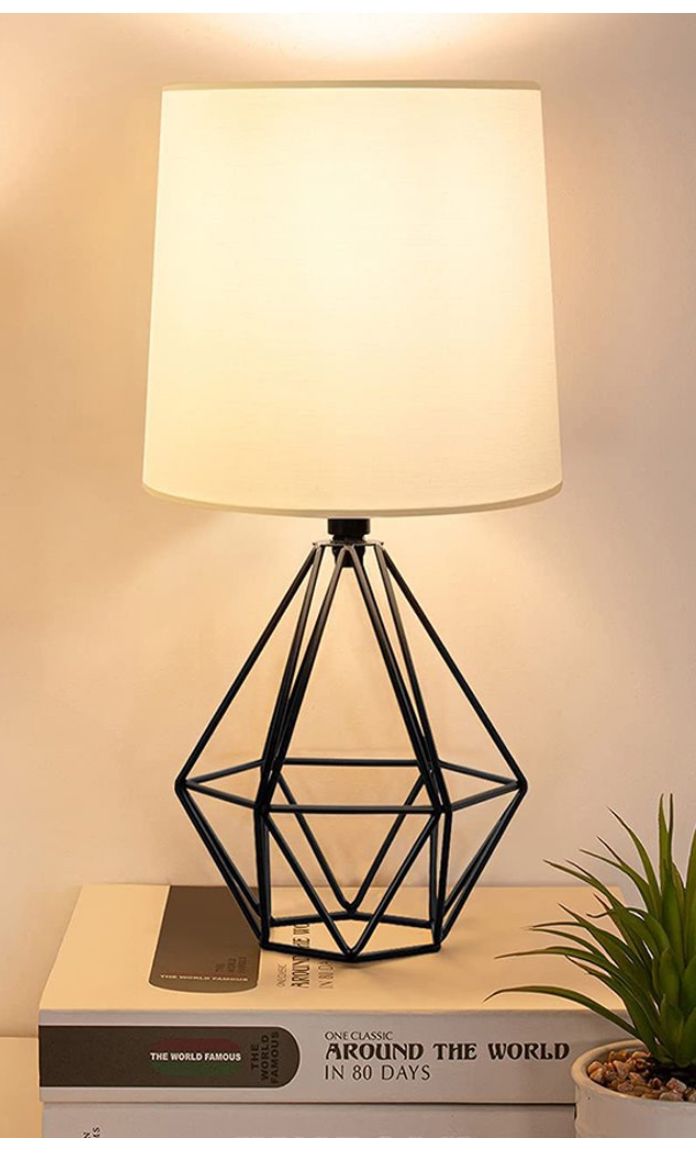 Black metal lamp with off-white linen