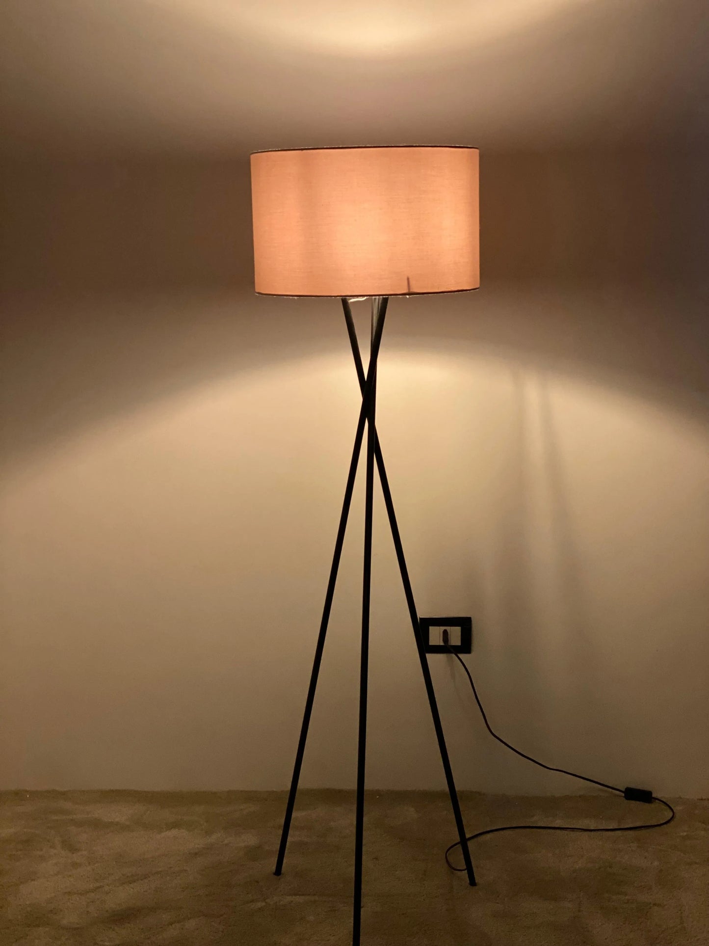 مصباح أرضي عصري 150 سم × 40 سم