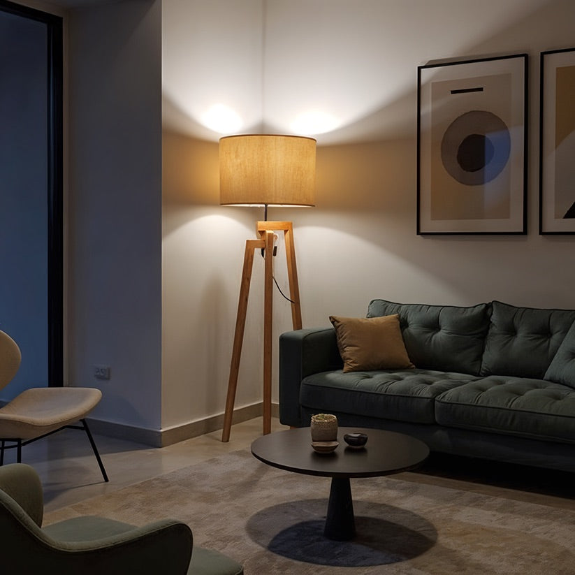 Beech wood floor lamp with beige fabric