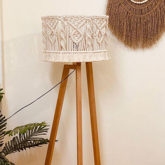 Beech wood floor lamp with beige fabric