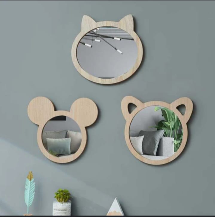 Mirrors and MDF wood designed in a geometric pattern