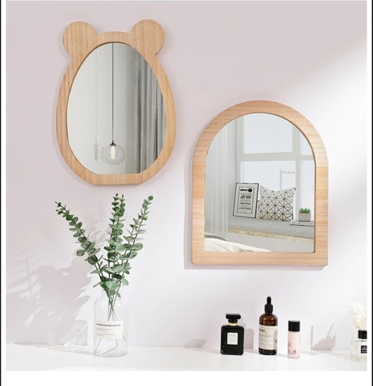 Mirrors and MDF wood designed in a geometric pattern
