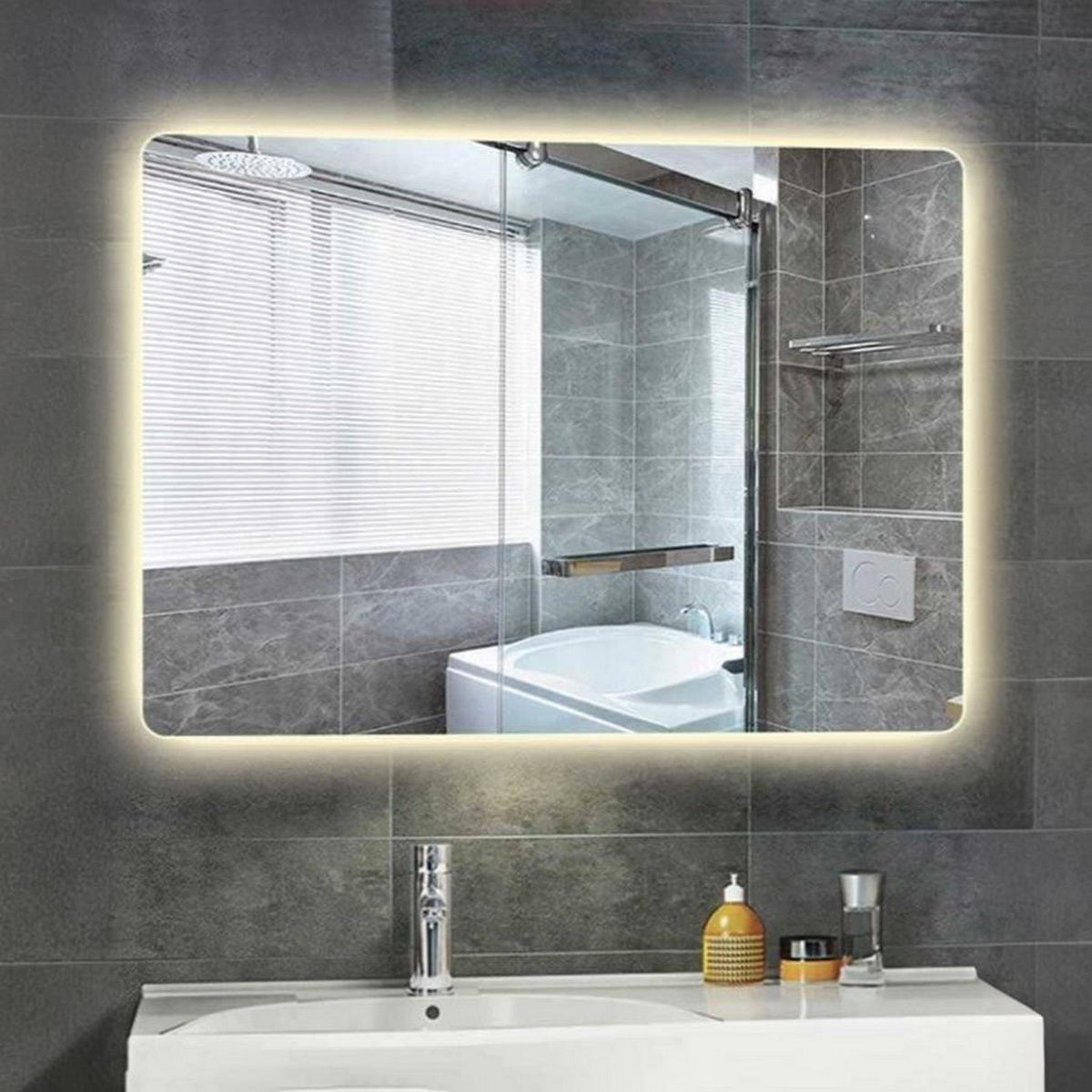 silver mirrors offer an unprecedented touch of elegance and beauty.